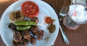 Eski Çine Köftecisi