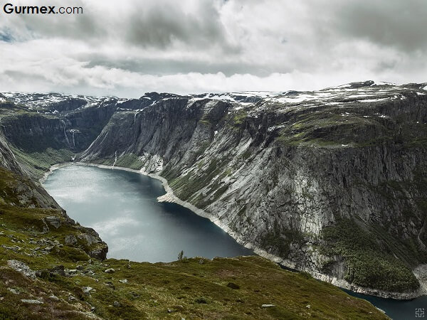 Trolltunga ringedalsvatnet gölü ne yapılır nerede kalınır Norveç